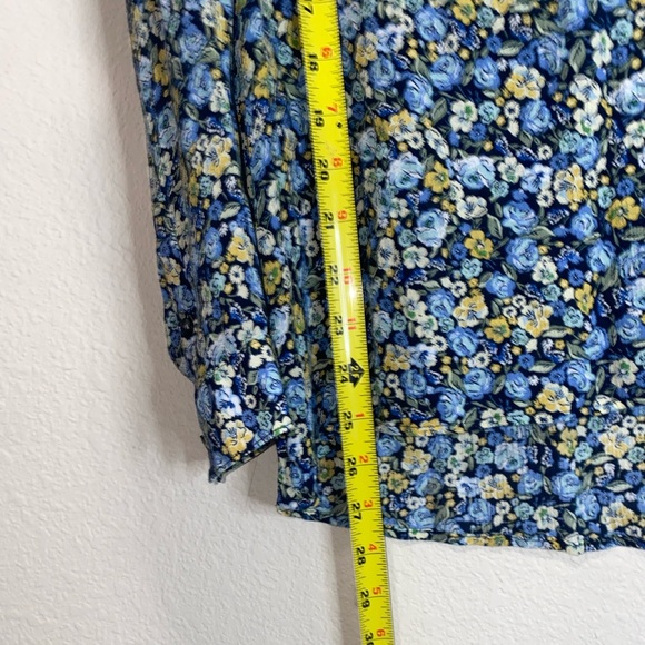 🪿 J.Jill blouse is the Field of Flowers! - Picture 5 of 8